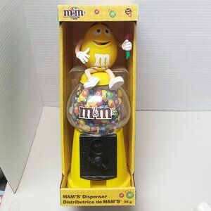 M&M Dispenser (Yellow M&M with Roses)